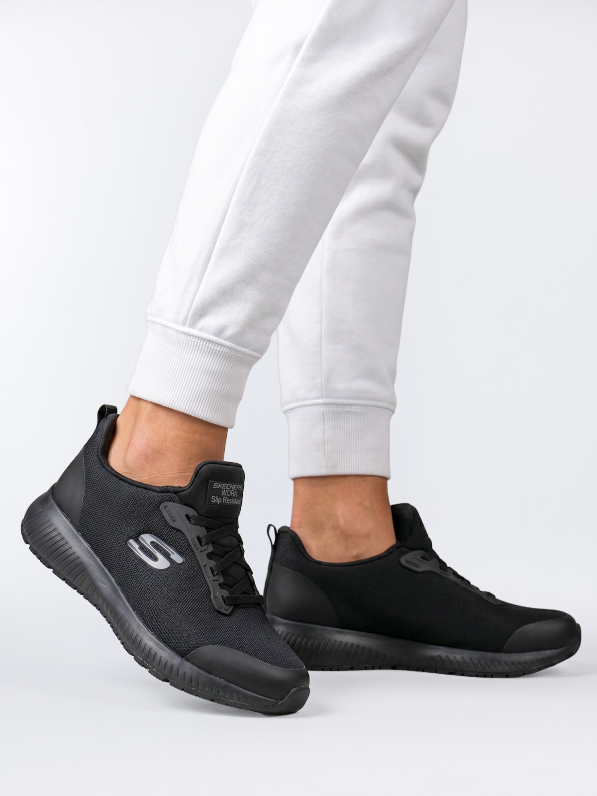 Buty medyczne sportowe Skechers Squad SR