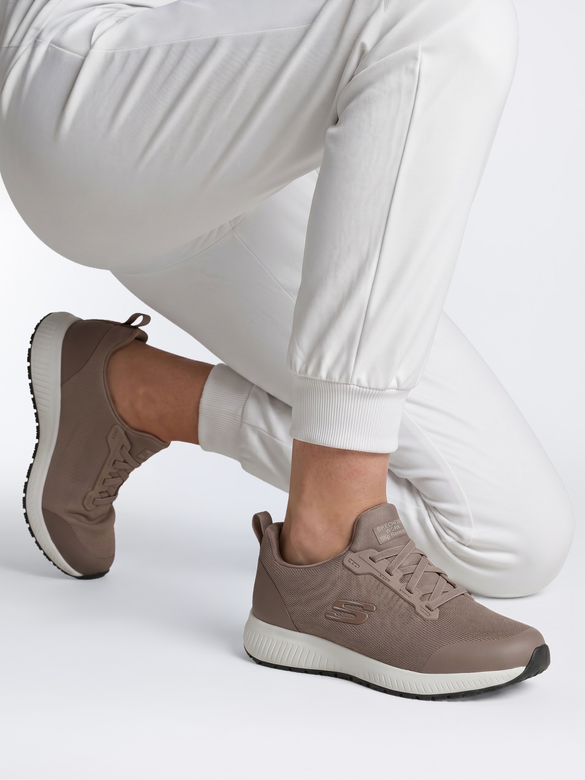 Buty medyczne sportowe Skechers Squad SR - obrazek 4